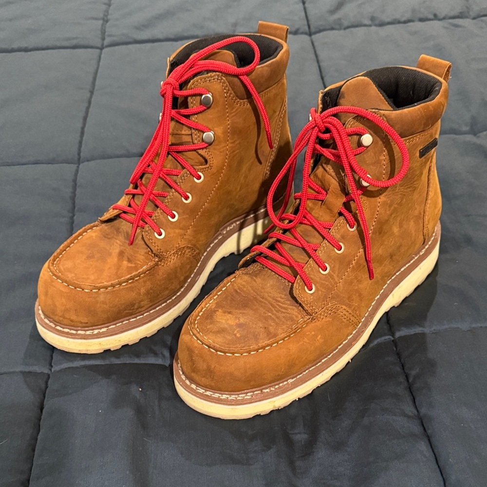 Danner Cedar River Tan Leather Boots with Red Laces